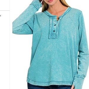 Zenana “ Shawna “ Zenana Acid Wash Long Sleeve Top